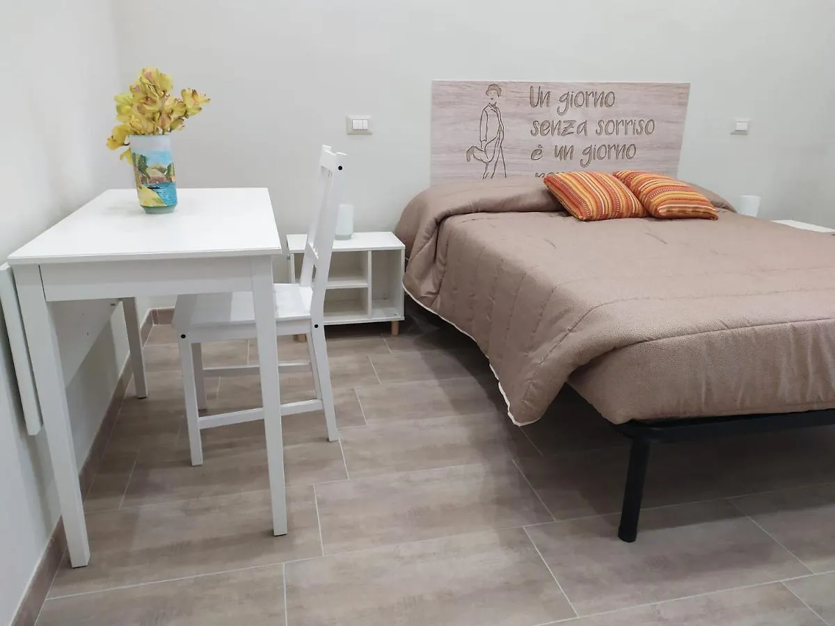Dimora Sorriso Apartment Bari 0*,  Italy