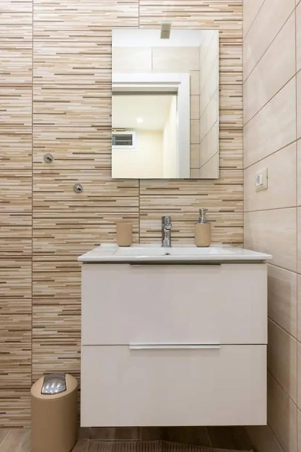 Dimora Sorriso Apartment Bari 0*,
